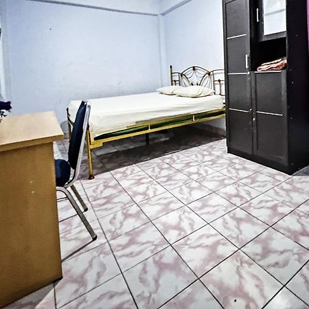 Oyo 91757 Surya Hotelneartaman Anggrek Pkk Watansoppeng Lalabata ภายนอก รูปภาพ