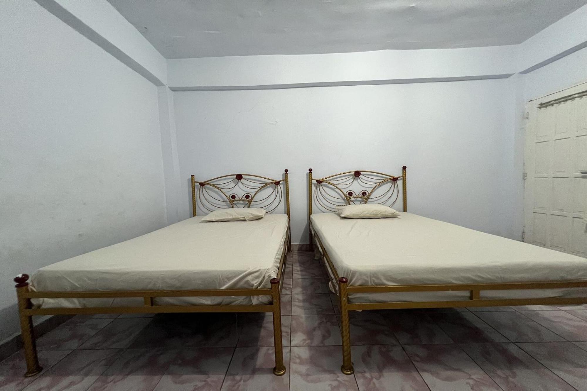 Oyo 91757 Surya Hotelneartaman Anggrek Pkk Watansoppeng Lalabata ภายนอก รูปภาพ