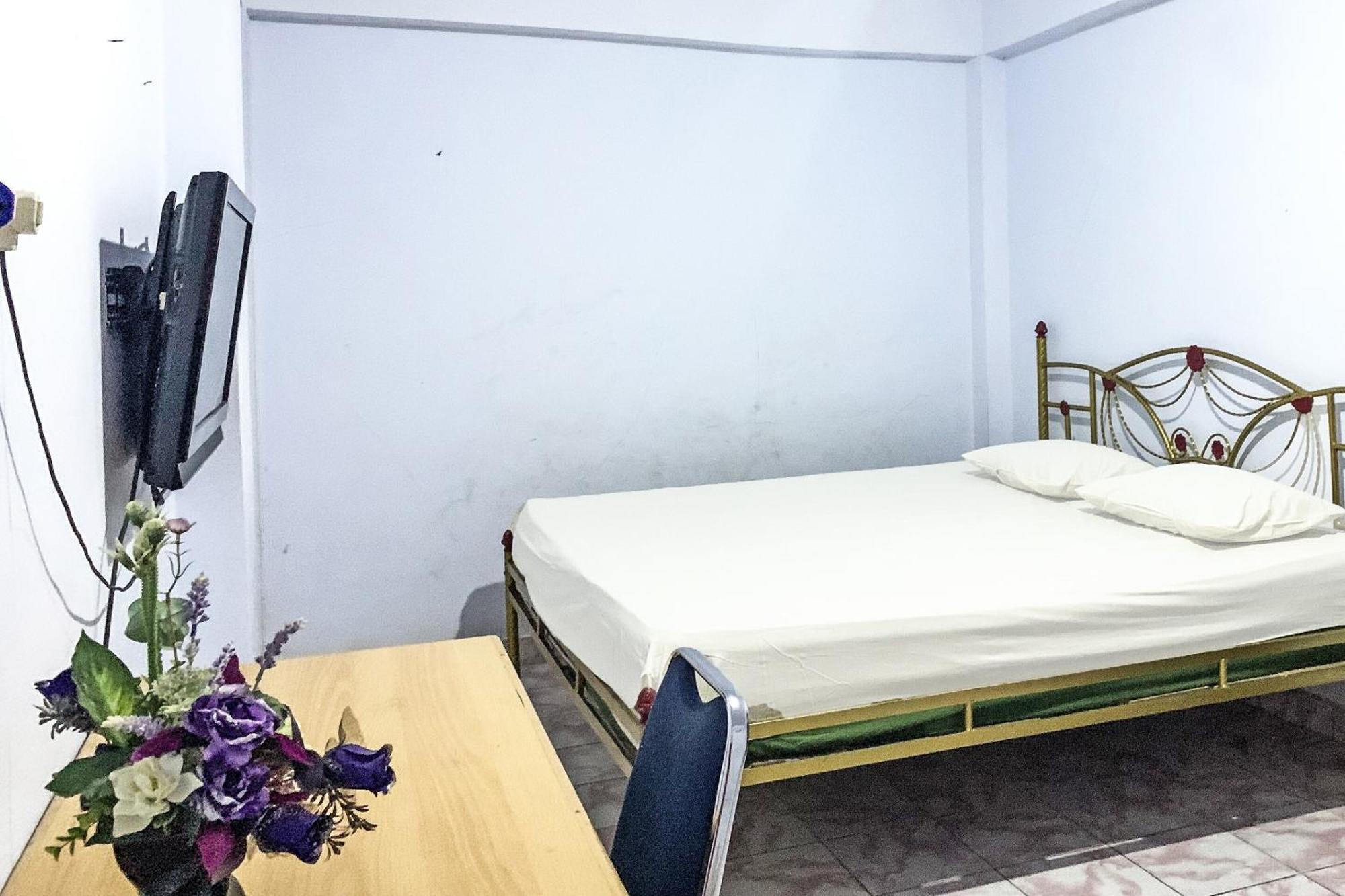 Oyo 91757 Surya Hotelneartaman Anggrek Pkk Watansoppeng Lalabata ภายนอก รูปภาพ